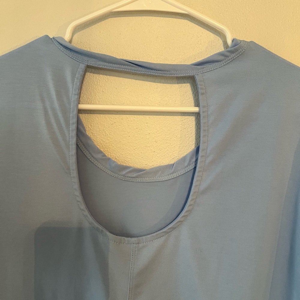 Title Nine women’s Light Blue tee Shirt - large with keyhole back - Picture 8 of 12